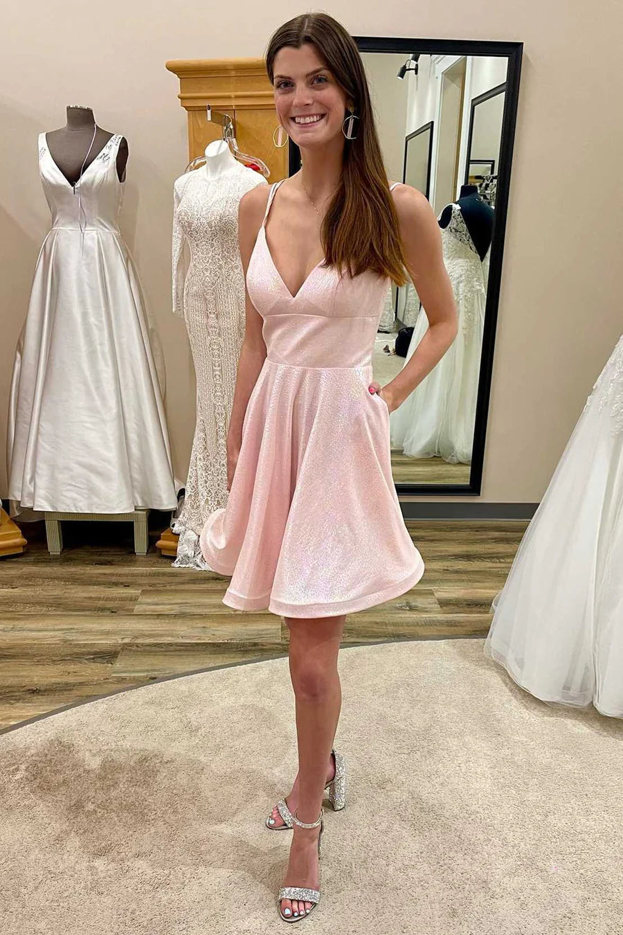 Vestido de fiesta de cintura alta con corte A y bolsillos